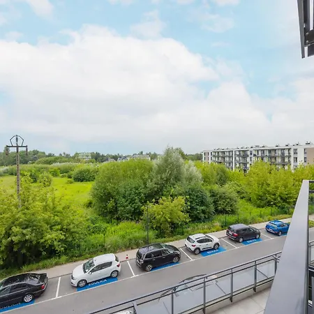 Modern Studio With Balcony By Rent Like 公寓